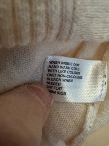 **Gap Cashmere & Cotton Sweater – Beige, Button-Down, 3/4 Sleeve** - Picture 6 of 7