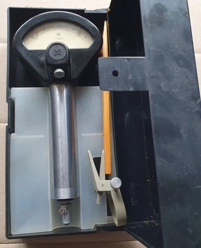 Mikrokator Measuring head spring +/- 0.004 mm  1 div. = 0.0001 mm.