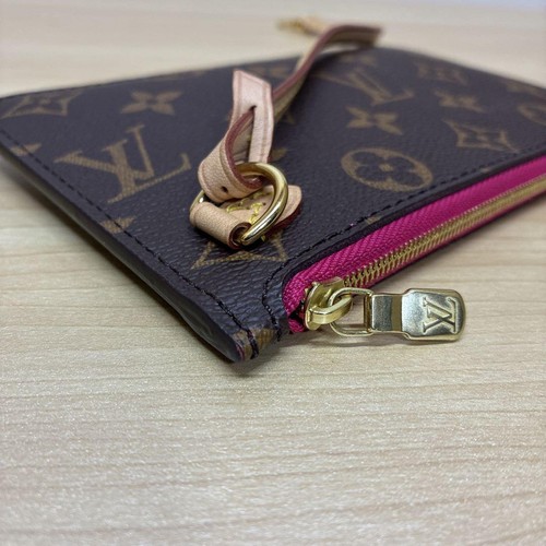 Louis Vuitton Monogram Pouch Neverfull Attached Pouch Small Item Holder - Picture 3 of 12