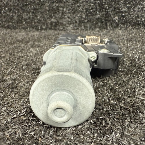 Mercedes GLE Class SUNROOF Sun Roof Gear Motor Front A1679066407 2020 2025 - Picture 7 of 16