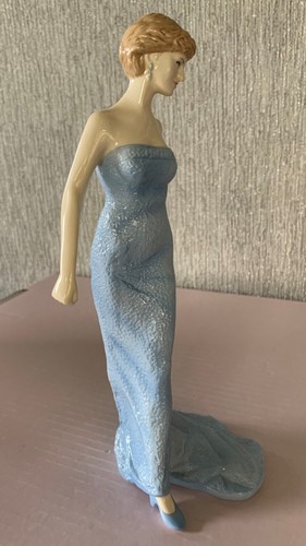 ROYAL DOULTON CHINA LADY FIGURE DOLL DIANA PRINCESS OF WALES No HN 5061 PERFECT - Picture 5 of 7