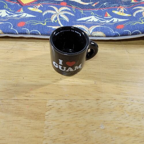Collectible Guam Clutch Bag with Magnet Refrigerator Mug - Picture 3 of 5