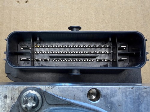 2019 - 2022 Toyota RAV4 Anti-Lock Brake Module / ABS Actuator Assembly OEM - Picture 4 of 8