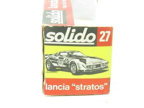 Solido de Metal 27 Lancia Stratos Rojo #111 1.43 Escala en Caja + Adhesivos - Imagen 3 de 4