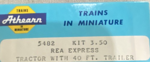 Athearn HO REA Express Tractor with 40' Trailer in Original Box - 5482 - Picture 3 of 3