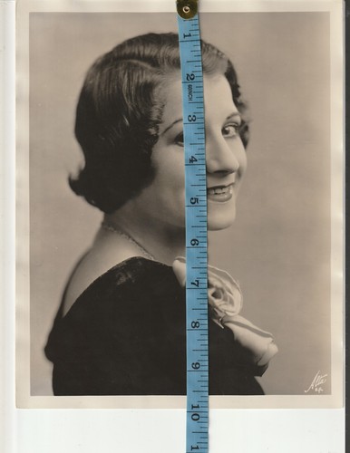 Vtg 1932 Nora Schiller Santa Cruz Alta California KFRC Staff Singer Signed? LOOK - Imagen 3 de 8