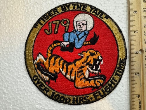 Vintage USAF Patch - J79 - 1000 Flying Hours- Tiger By The Tail - Picture 2 of 3