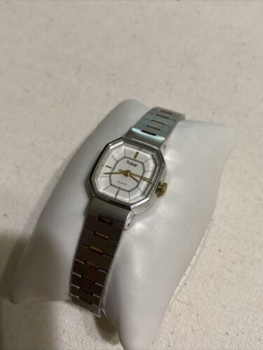 Womens Vintage Pulsar Watch Silver Tone Octagon White DIal Y591 5049 New Battery - Picture 2 of 4