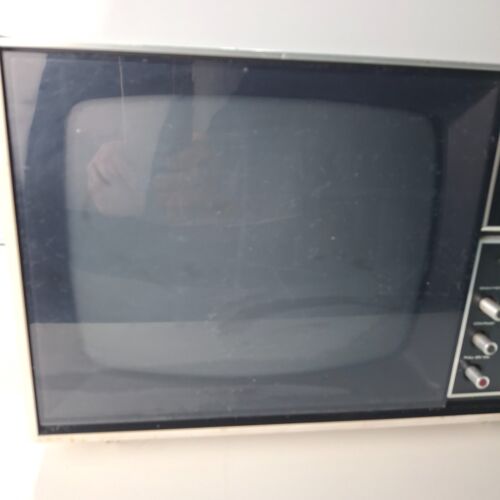 1970s vintage tv set, Elizabethan Transistor TV model T-12, TV FILM PROP - Picture 3 of 5
