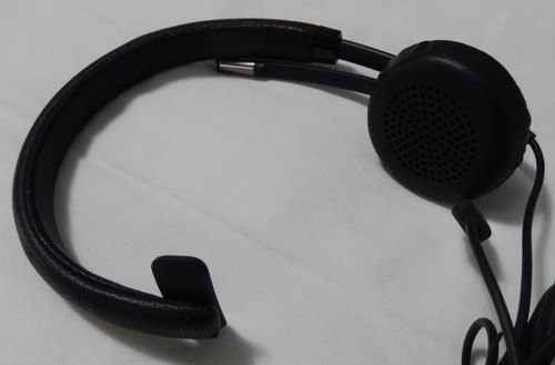 Plantronics Blackwire C510 On-Ear Wired USB Mono Headset with Carrying Case - Picture 7 of 9