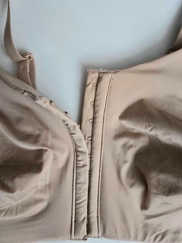 M&S Post Surgery Bra Front Fastening Non wired Size 32-40 B D F G H White Nude - Picture 27 of 28
