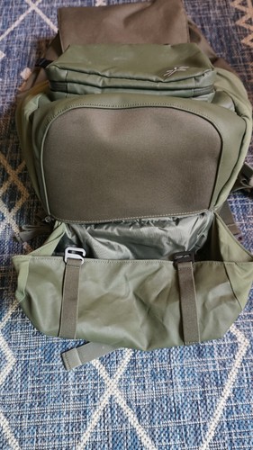 Mochila TropicFeel Shell con soporte para armario y bolsa para artículos de tocador--Se venden juntas - Imagen 13 de 23