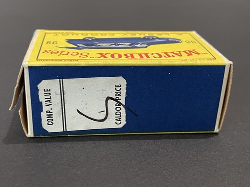 MATCHBOX LESNEY No 38 VAUXHALL VICTOR ESTATE CAR WITH ORIGINAL BOX - Picture 12 of 18