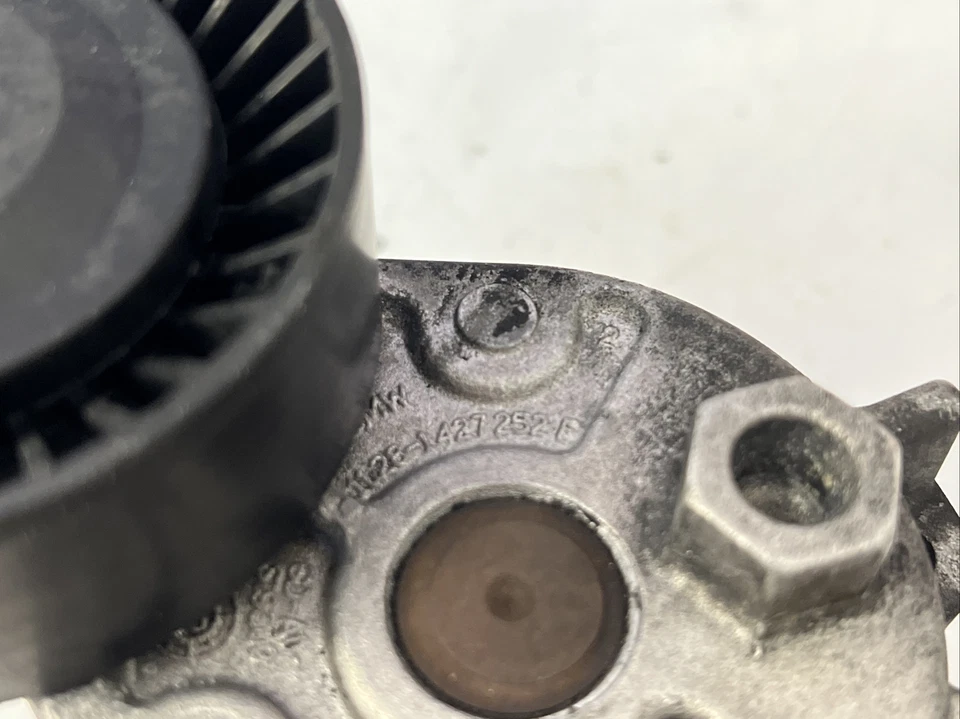 BMW E39 E46 525i 325i  Z3 ALTERNATOR BELT Tensioner # 11281427252 OEM - Imagem 3 de 4