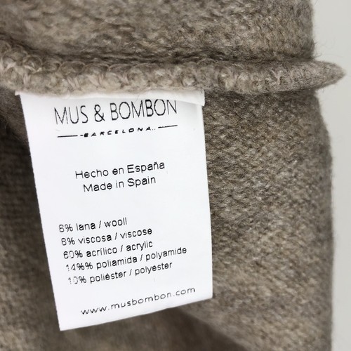 NWT Mus & Bombon Knit Poncho Sweater Turtleneck OS Barcelona Cozy Soft Beige - Picture 4 of 5