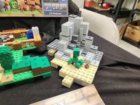 LEGO Minecraft 21135 The Crafting Box 2.0 100% Complete W/Box & Instructions 