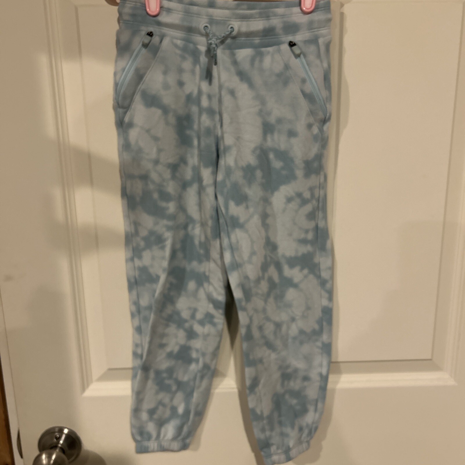 Picture 1 of 3