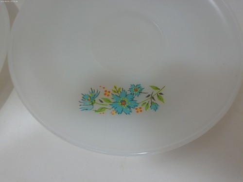 Vintage Anchor Hocking Fire King 2 Wheat & 2 Floral Pattern Saucer Replacement - Picture 5 of 5