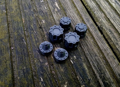 Wheel hubs for 1/14 trucks - Picture 4 of 10