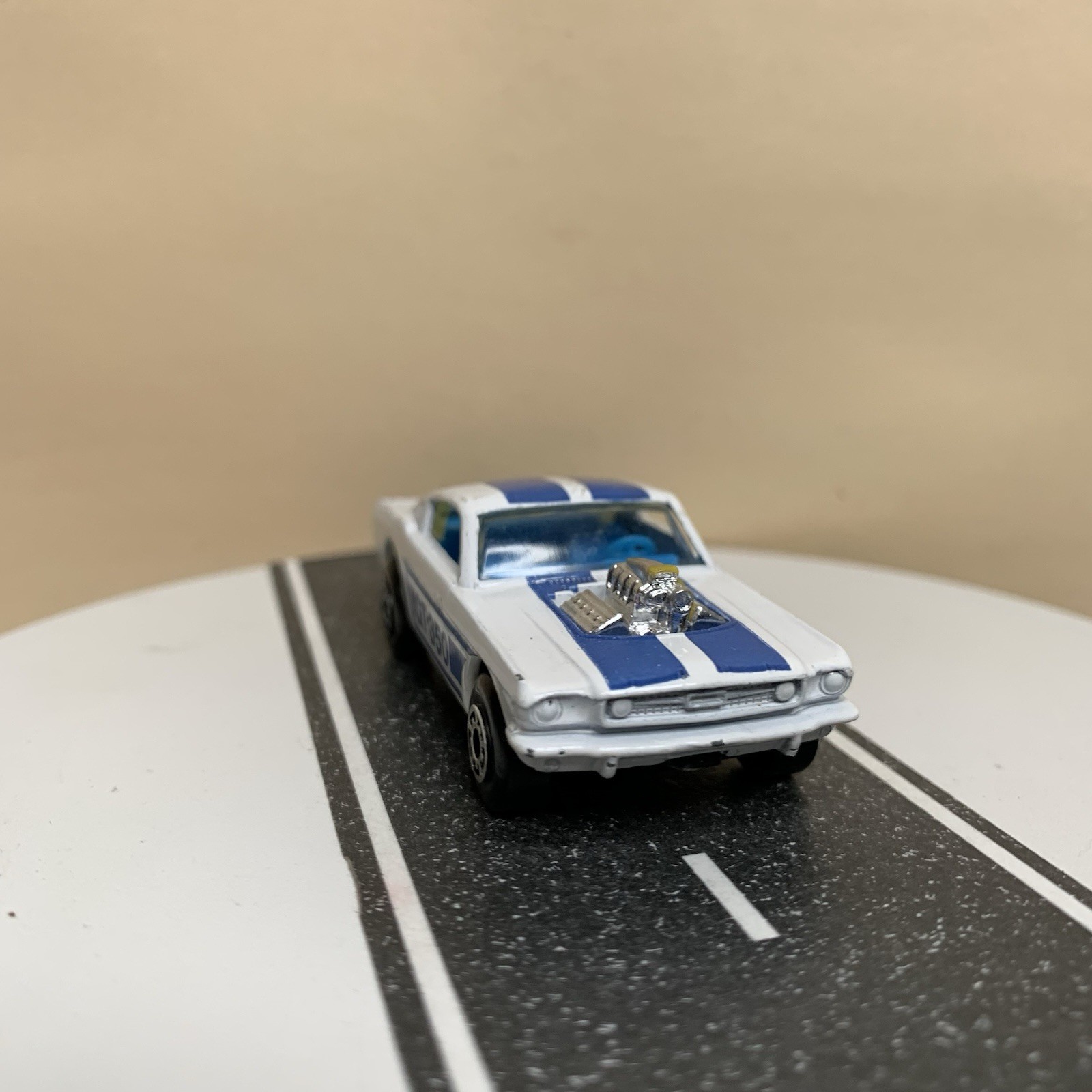 Picture 4 of 14