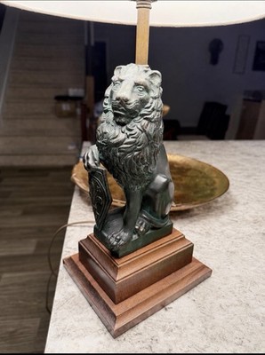 Vintage Lion Table Lamp with Fleur-de-Lis Shield & Wood Base