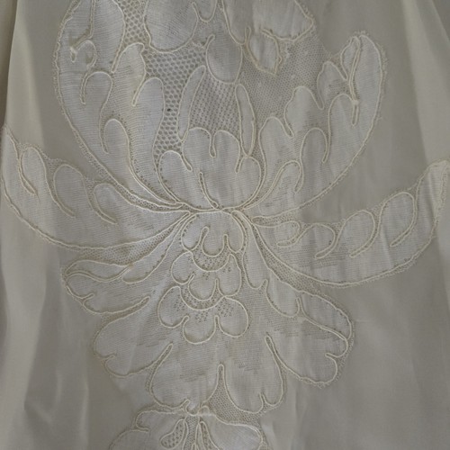 Vintage 1950s Ivory Wedding Gown, Romantic, Pearl, Lace, Train, Victorian - Picture 10 of 15