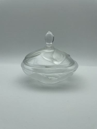 J G Durand France Embossed Lead Crystal Covered Candy Dish/Trinket Dish - Imagen 4 de 10