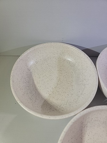 CMG Ceramicas C9M50 Crema Cuerpo Moteado Ensalada Cereal Sopa Juego de 7 Cuencos 7 1/2" - Imagen 5 de 16