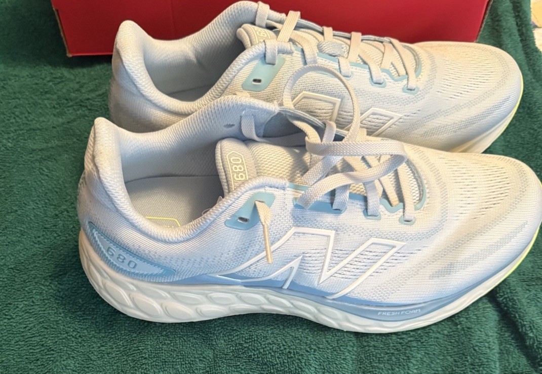 New Balance Women's Fresh Foam 680v8 Quarry Blue with Chrome