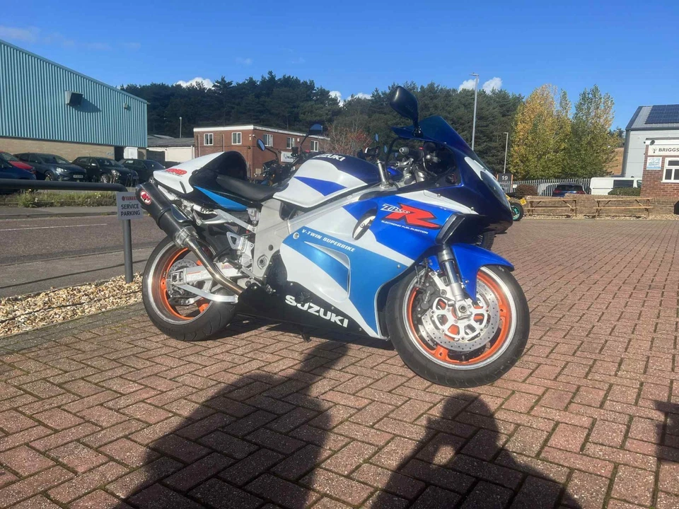 Suzuki TL1000R - Image 2 of 4