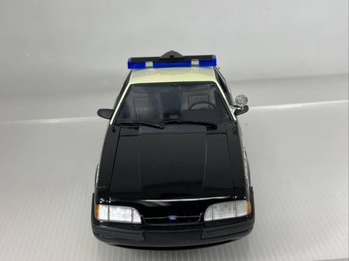 1/18 GMP 1988 Ford Mustang 5.0 Florida Highway Patrol Police Car 9063 RARE - Picture 5 of 20