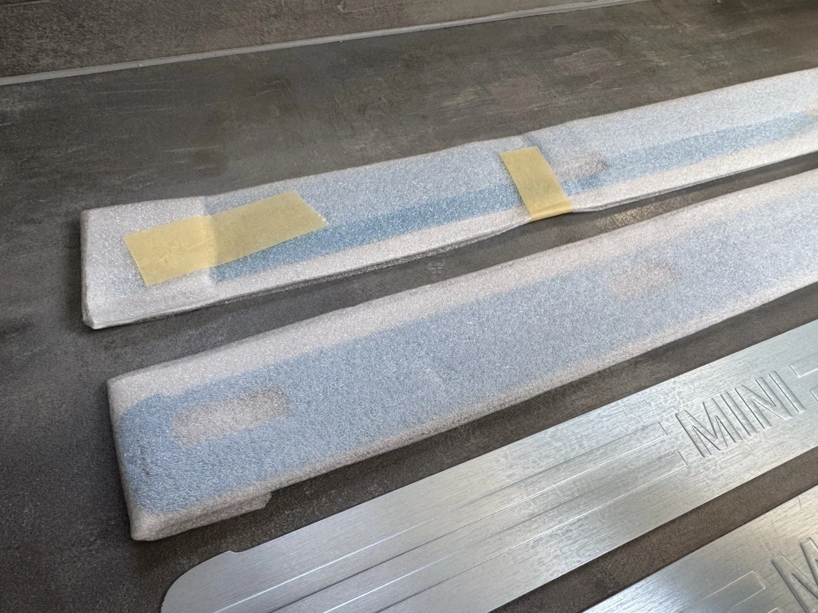 Mini Clubman F54 Front Entrance Cover Door Sill Trim With Adhesive Brand New 5