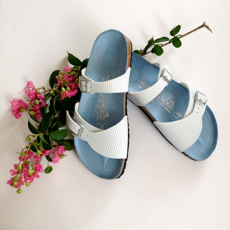 Birkenstock Blau WEISS seersucker stripe double strap Sandale 38 narrow 7 NWOB Birkenstock Blau WEISS seersucker stripe double strap Sandale 38 narrow 7 NWOB