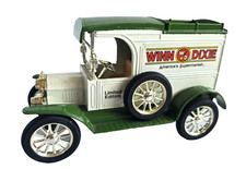 1913 Ford Model T WINN DIXIE DELIVERY TRUCK BANK LIMITED Edition 1:25 Scale READ