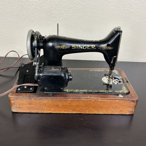 Antiguo catálogo de máquinas de coser Singer BT7 vintage con estuche - probado funcionando - Imagen 13 de 24