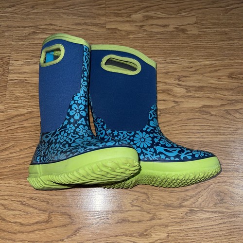 teal bogs