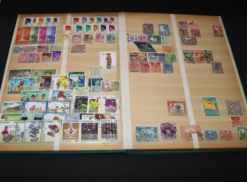 Albums with postage stamps China India Malaya Korea ...... - Picture 6 of 8