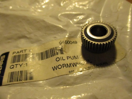 NOS Polaris OEM Oil Pump Worm Wheel 2001 2002 2003 Scrambler 50 0450049 - Picture 2 of 2