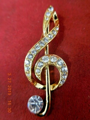 MUSICAL TREBLE CLEF BROOCH/ PIN GOLD COLORED NEW IN BOX