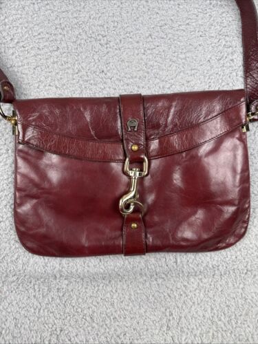 Vtg 80's Etienne Aigner Handmade OXBLOOD Leather LOGO Shoulder Purse W/ Morror - Picture 2 of 14