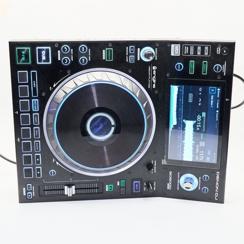Denon DJ SC5000 Prime Controller - Standalone DJ media player with touchscreen - Picture 8 of 10