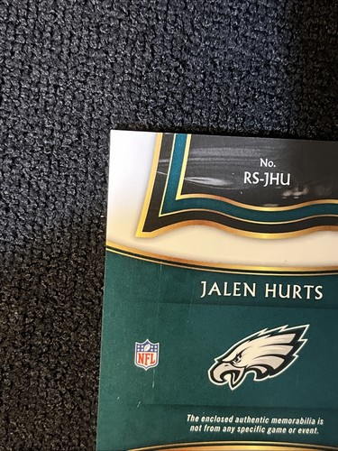 Tarjeta de novato parche camiseta Prizm roja de fútbol americano selecto de Jalen Hurts ~ 2020 RC #RS-JHU - Imagen 10 de 10