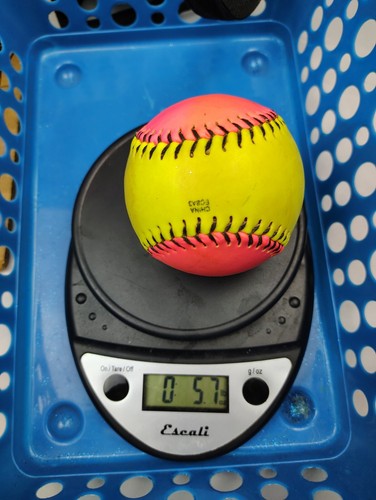 Mixed Lot Of 5 Training Practice Softballs 10"-11" Rawlings Incrediball Rubber - Picture 11 of 12