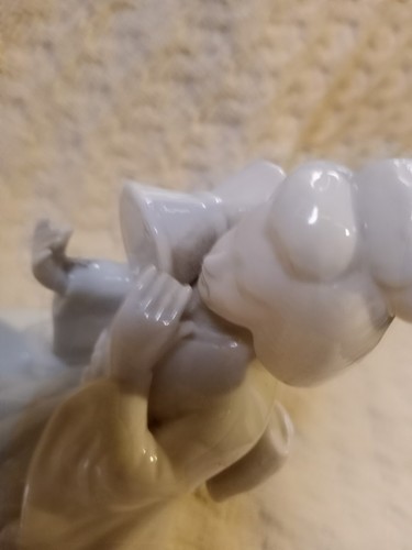 Estatuilla de geisha japonesa de colección caja de música giratoria toca canción en flor de cerezo  - Imagen 6 de 15