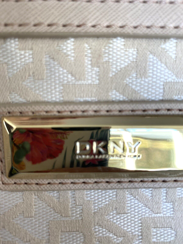 DKNY Donna Karan HEMP-SAND Heritage W/ Saffiano Large Top Zip Tote NWOT - Picture 6 of 12