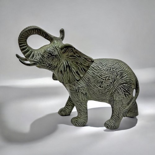 Bronze Afrikanischer Elefant — 8 x 10 Zoll/6 Pfund - Bild 1 von 6