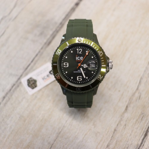 Authentic Ice Watch, Ice-Winter Green, 43MM Unisex Quartz Watch, Silicone Strap - Picture 2 of 10