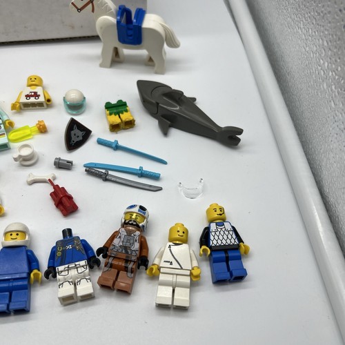 LEGO Minifigure Assorted Lot Weapons Jurassic World Star Wars And More - Picture 6 of 11