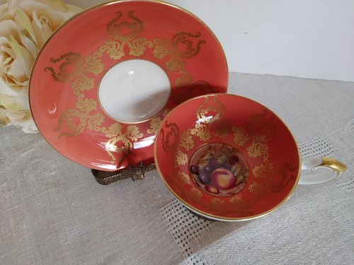 Aynsley Pedestal Fruit Orchard Teacup & Saucer In Crimson - Picture 2 of 12