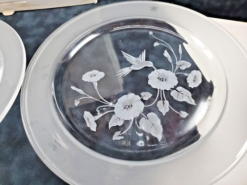 Platos de cena Avon Hummingbird Collection 24 % cristal plomo grabado 10,5" (2) - Imagen 3 de 5